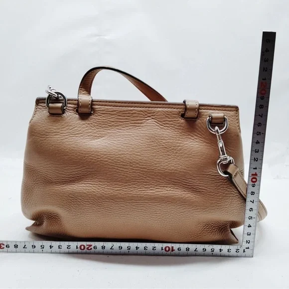 GUCCI Bamboo Turn-Lock Beige Leather Top Handle Front Flap Closure Shoulder Bag - Picture 2 of 9